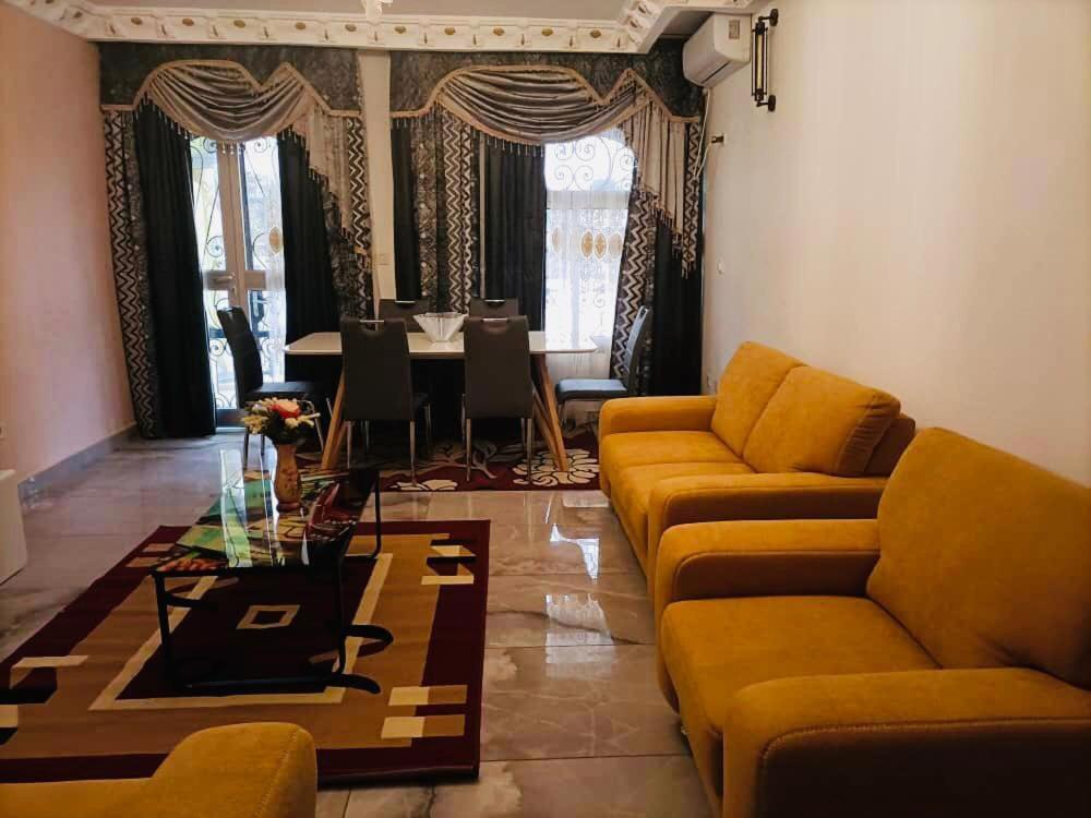 Residence Ambassa Etienne & Therese Yaounde Ngoại thất bức ảnh