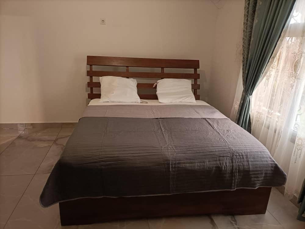 Residence Ambassa Etienne & Therese Yaounde Ngoại thất bức ảnh