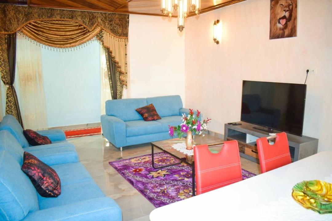 Residence Ambassa Etienne & Therese Yaounde Ngoại thất bức ảnh